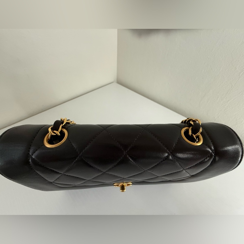 CHANEL Vintage Small Diana Flap Bag - Picture 11 of 13